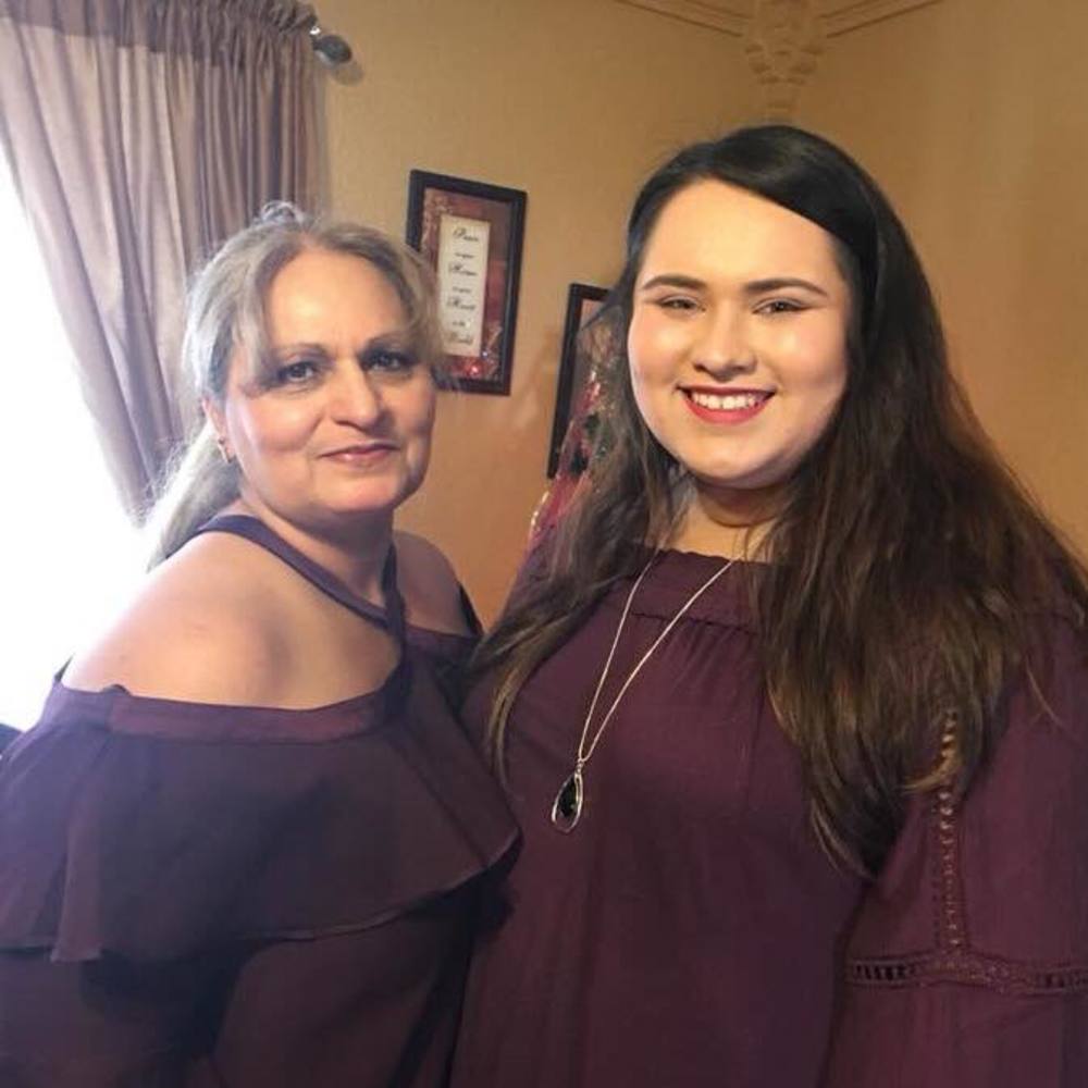 Meet your Posher, Ana